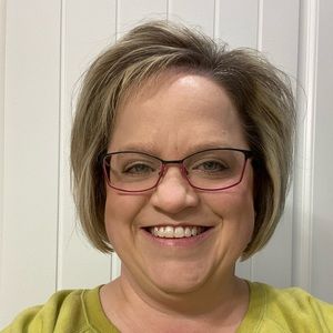 Meet your Posher, Holly